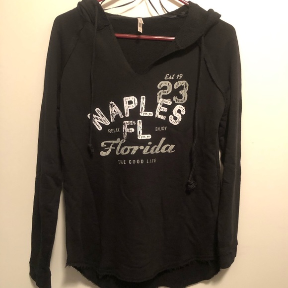 Like new. Worn once.Lightweight hoodie by US Apparel - Picture 4 of 5